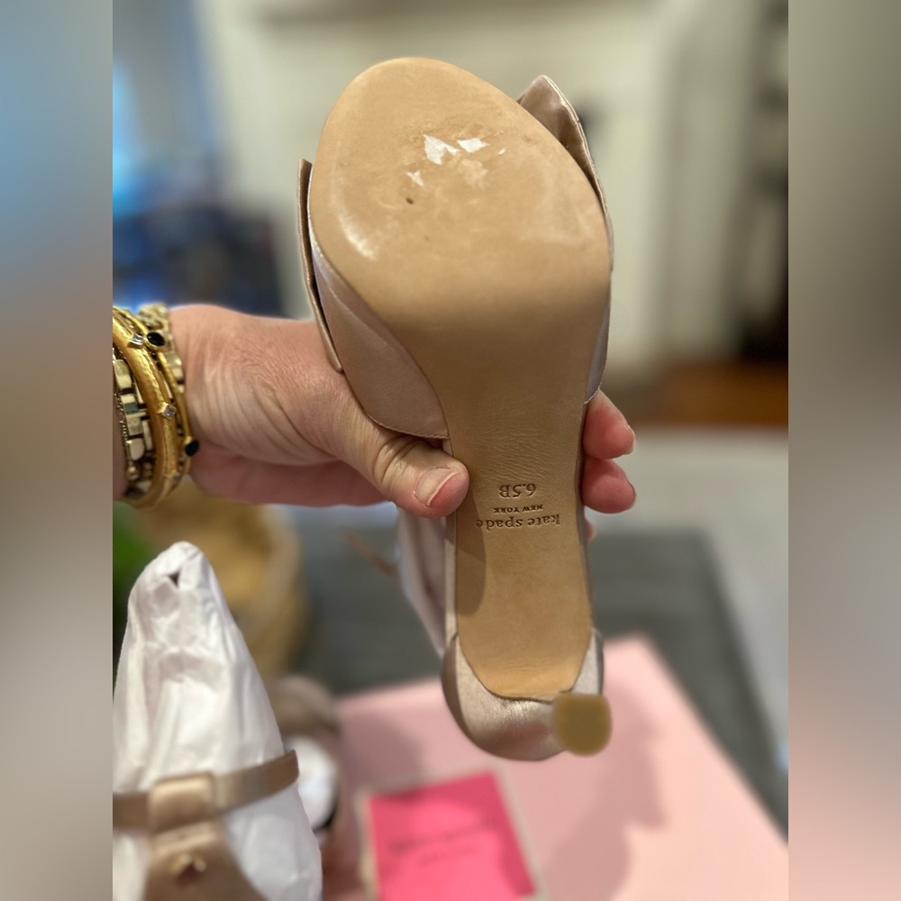 Brand New Kate Spade Blush Satin Heels with Bow - Picture 11 of 13